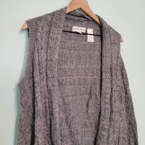 Knox Rose Gray Cable Knit Fringe Trim Sweater Vest Cardigan Size S/M - Picture 3 of 5